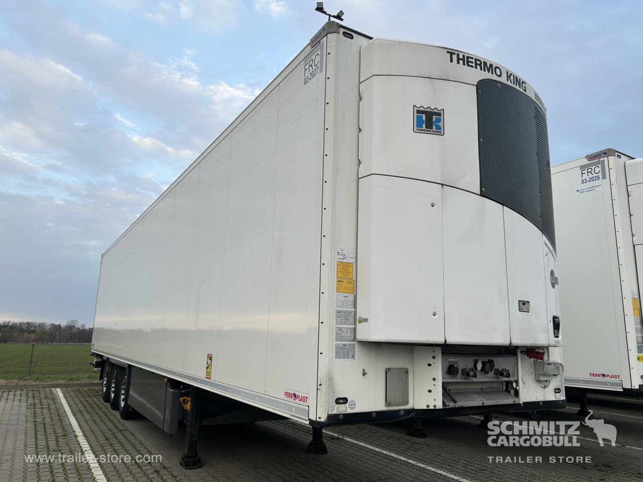 SCHMITZ Reefer Standard Double deck - Изотермална полуприколка: слика 1 SCHMITZ Reefer Standard Double deck - Изотермална полуприколка: слика 1