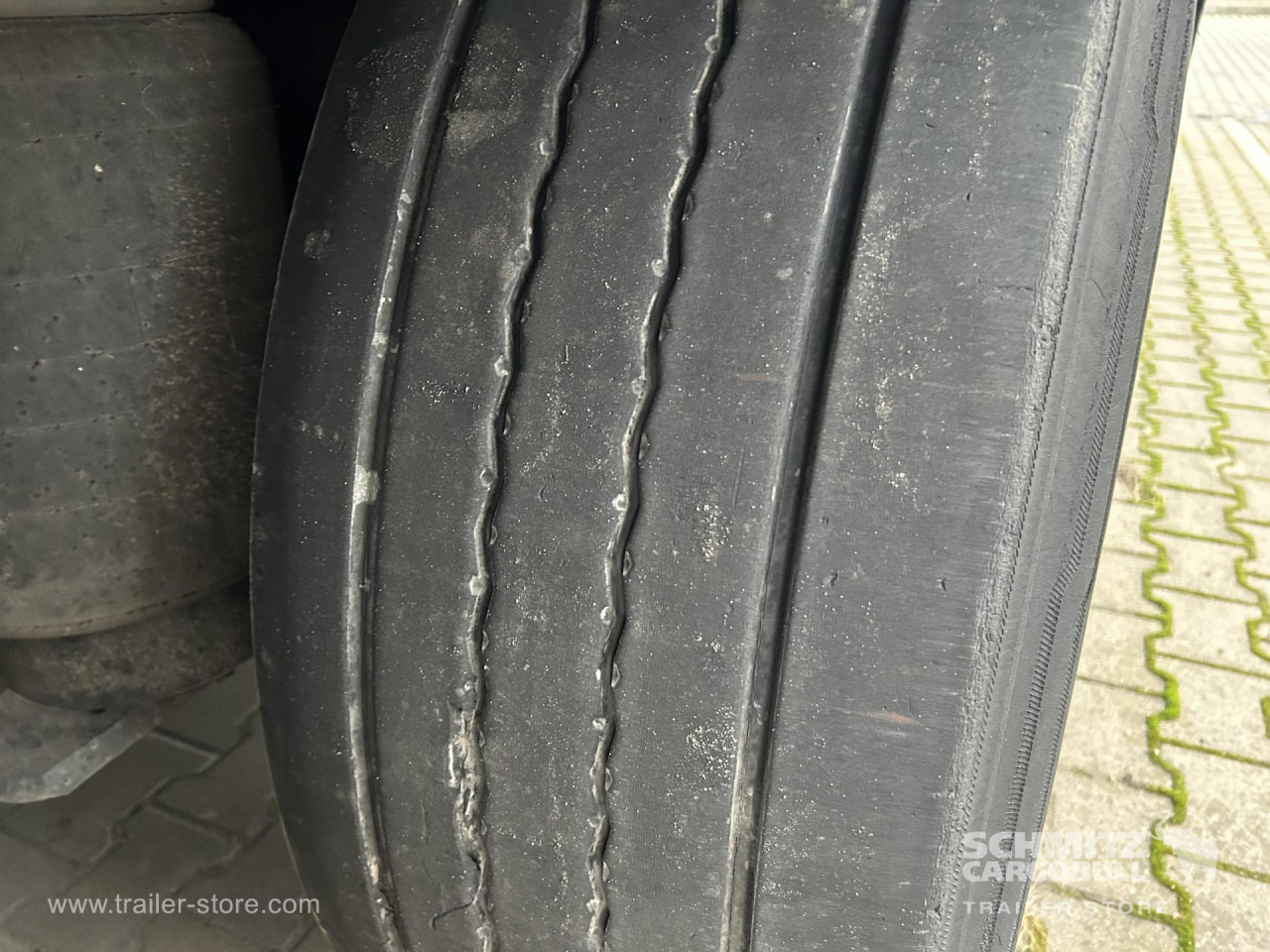 SCHMITZ Reefer Standard Double deck - Изотермална полуприколка: слика 4 SCHMITZ Reefer Standard Double deck - Изотермална полуприколка: слика 4