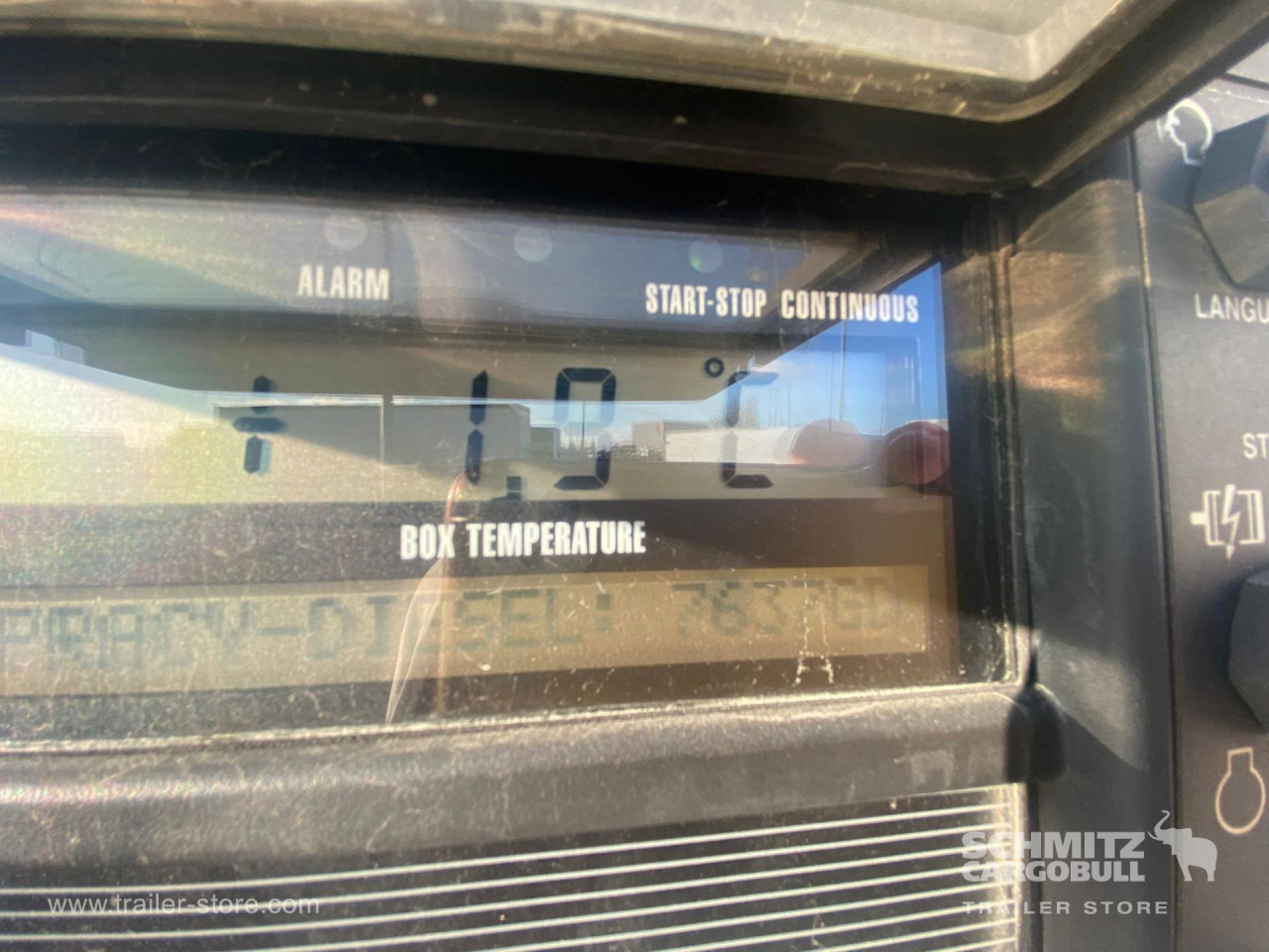 SCHMITZ Reefer Standard Double deck - Изотермална полуприколка: слика 3 SCHMITZ Reefer Standard Double deck - Изотермална полуприколка: слика 3
