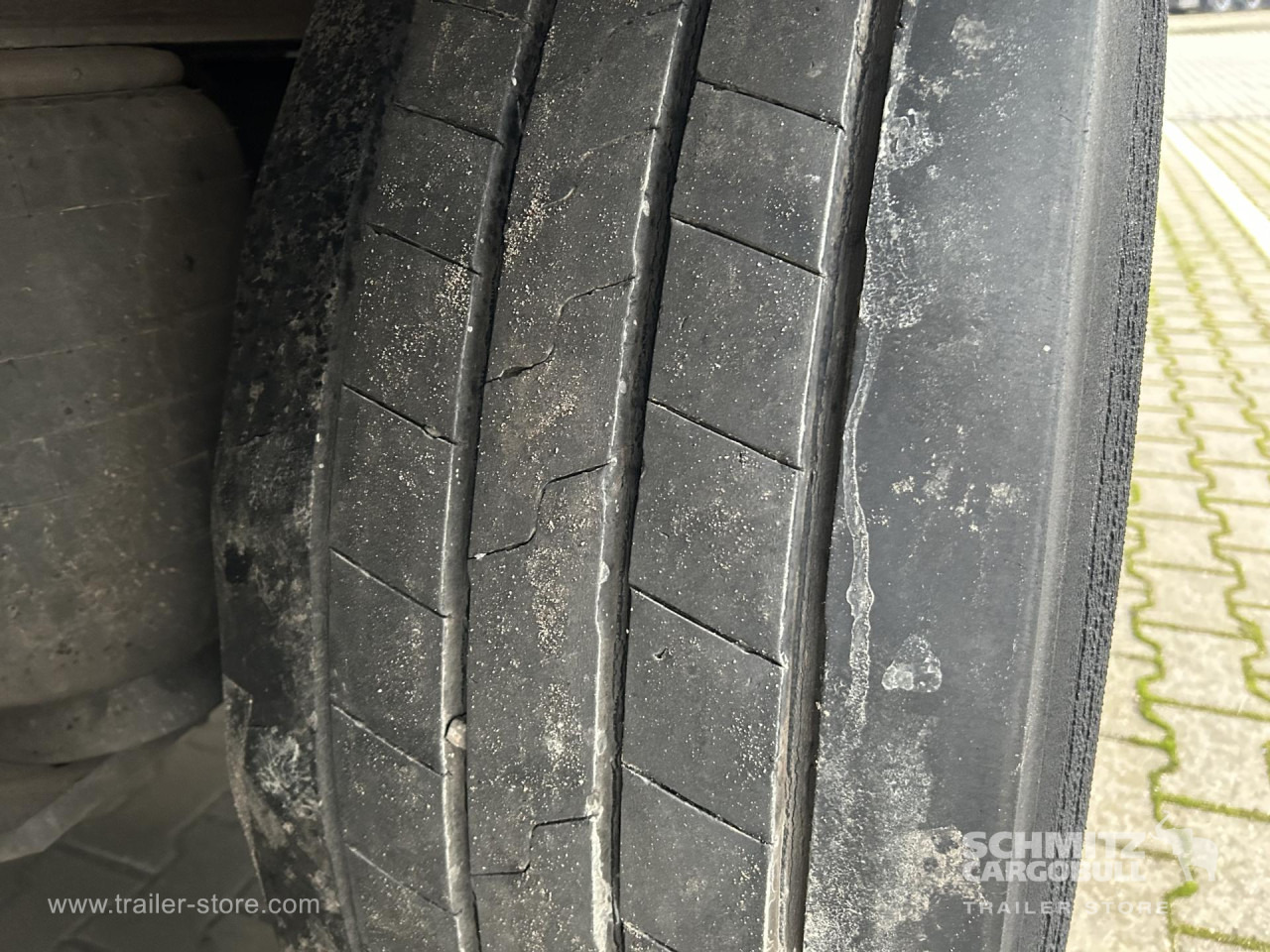 SCHMITZ Reefer Standard Double deck - Изотермална полуприколка: слика 5 SCHMITZ Reefer Standard Double deck - Изотермална полуприколка: слика 5