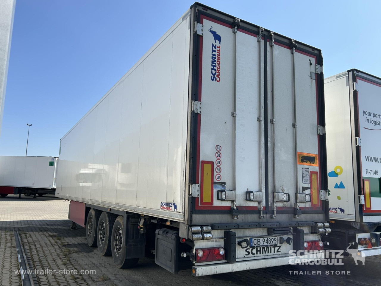 SCHMITZ Reefer Standard - Изотермална полуприколка: слика 4 SCHMITZ Reefer Standard - Изотермална полуприколка: слика 4