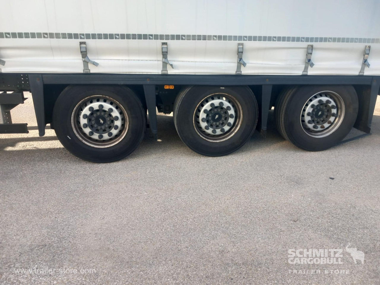 SCHMITZ Curtainsider Mega - Полуприколка со церада: слика 3 SCHMITZ Curtainsider Mega - Полуприколка со церада: слика 3