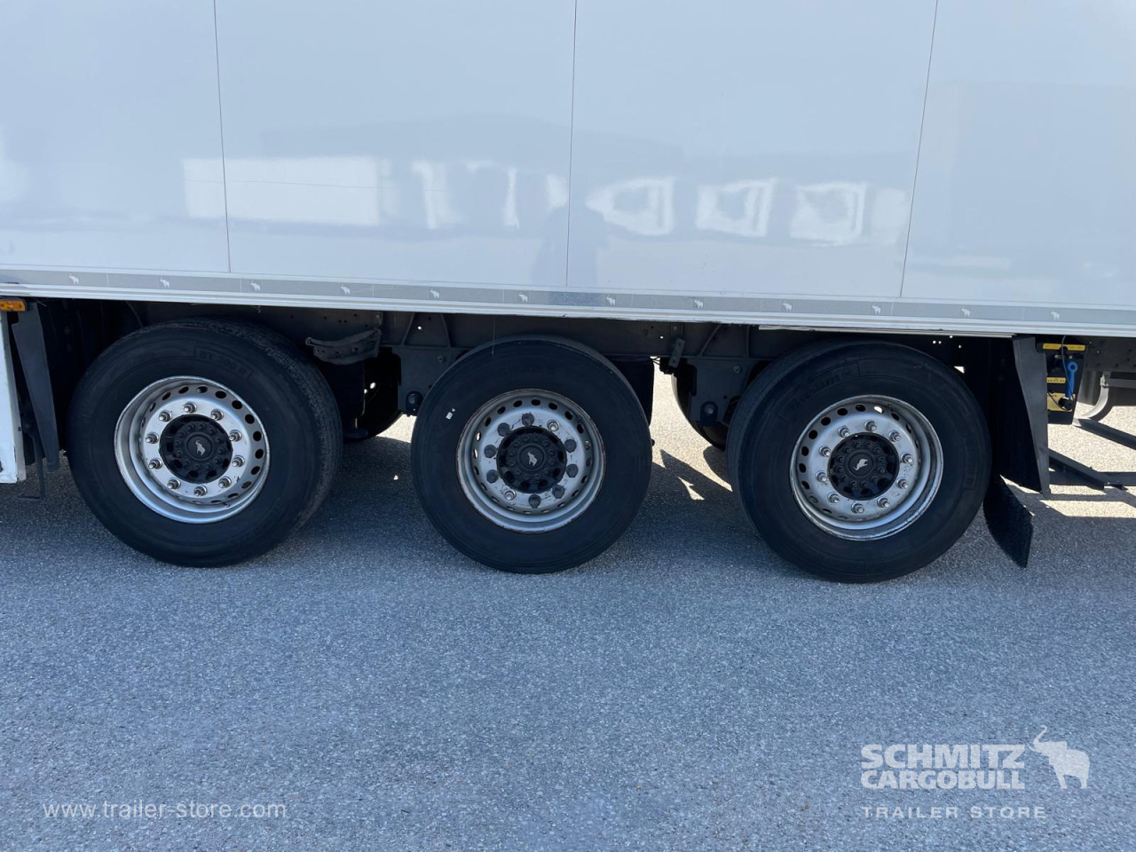 SCHMITZ Reefer Standard - Изотермална полуприколка: слика 2 SCHMITZ Reefer Standard - Изотермална полуприколка: слика 2