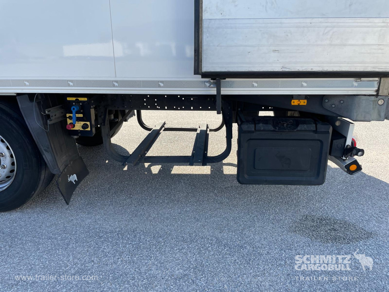 SCHMITZ Reefer Standard - Изотермална полуприколка: слика 3 SCHMITZ Reefer Standard - Изотермална полуприколка: слика 3