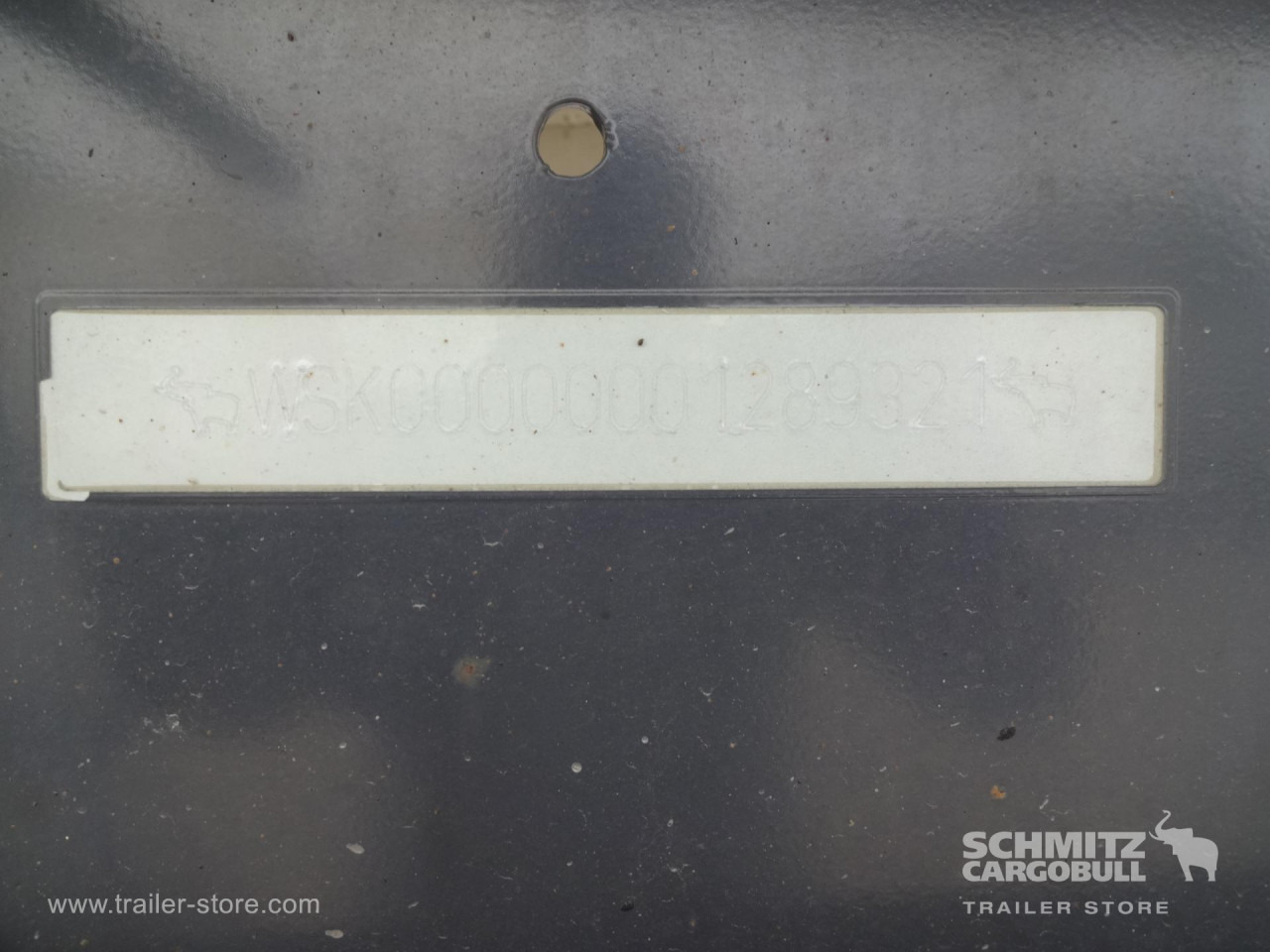 SCHMITZ Tipper Steel half pipe body 28m³ - Кипер полуприколка: слика 2 SCHMITZ Tipper Steel half pipe body 28m³ - Кипер полуприколка: слика 2