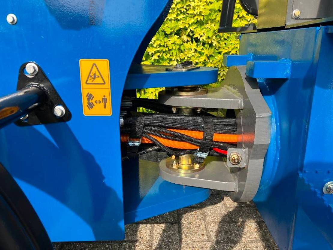 Diversen V-Tech 606 - Натоварувач на тркала: слика 5 Diversen V-Tech 606 - Натоварувач на тркала: слика 5