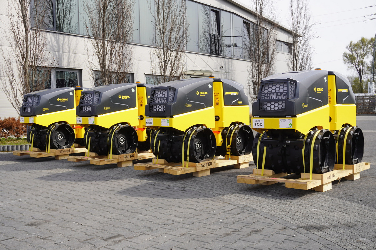 BOMAG BMP 8500 brand-new trench roller / Remote Control / 4 units - Ваљак за пат: слика 1 BOMAG BMP 8500 brand-new trench roller / Remote Control / 4 units - Ваљак за пат: слика 1