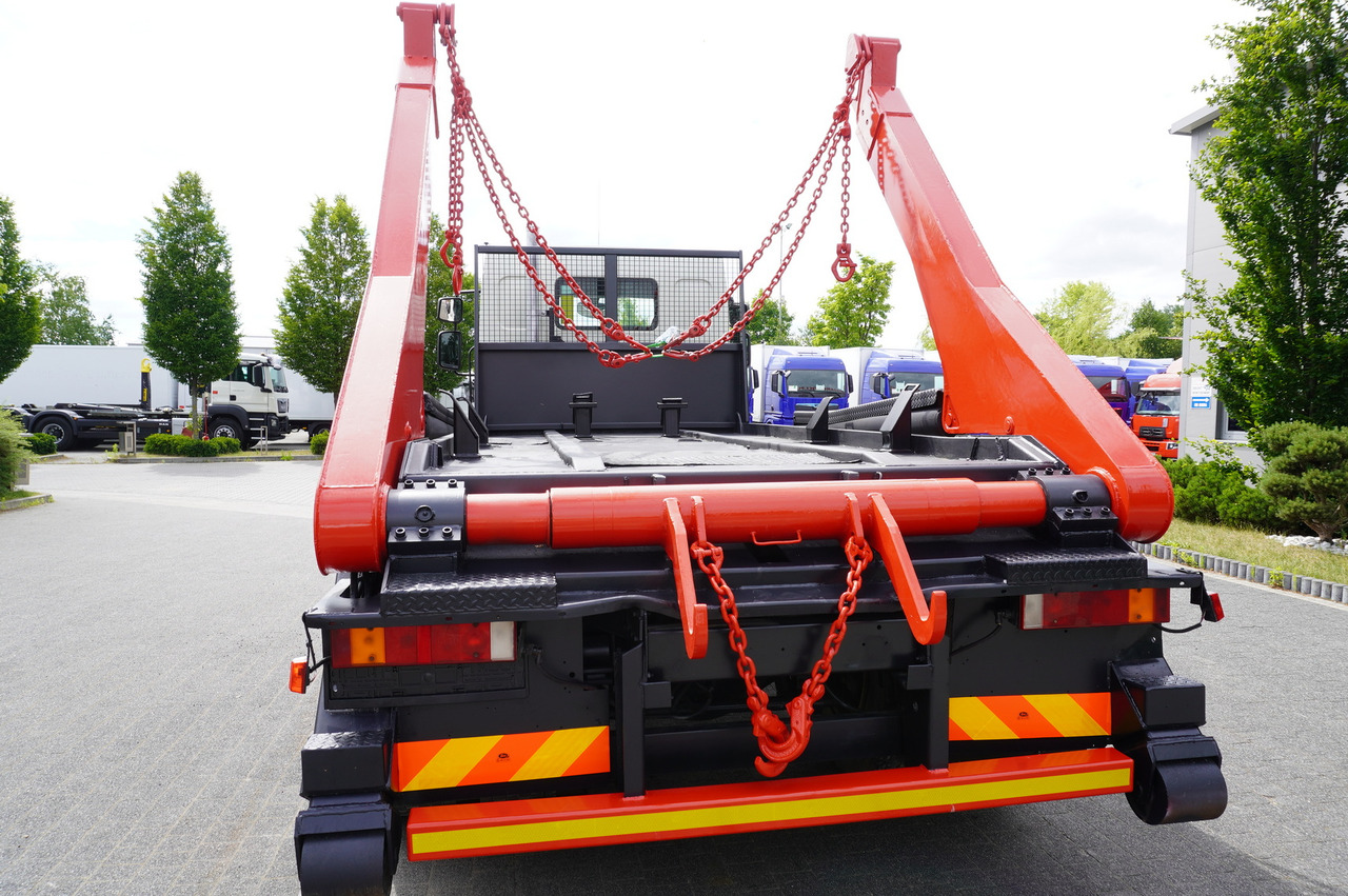 DAF LF 55.220 Skip loader GUIMA PALFINGER M14T - Камион за подигање контејнери: слика 5 DAF LF 55.220 Skip loader GUIMA PALFINGER M14T - Камион за подигање контејнери: слика 5