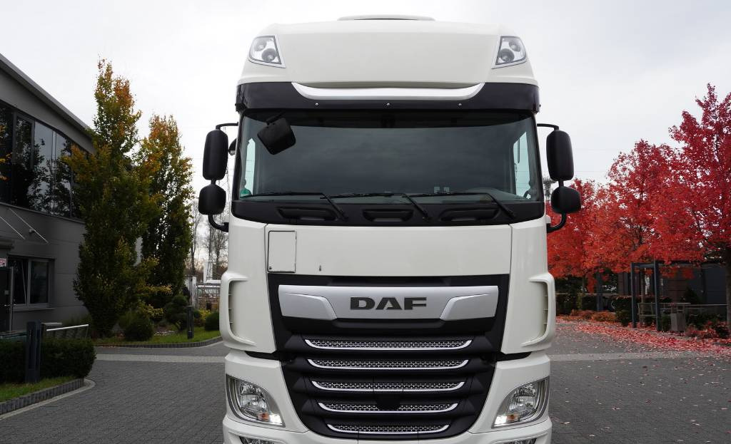 DAF XF 450 6×2 E6 / Refrigerator Lacapitaine / ATP/FRC to 2027 / 18 pallets - Камион ладилник: слика 2 DAF XF 450 6×2 E6 / Refrigerator Lacapitaine / ATP/FRC to 2027 / 18 pallets - Камион ладилник: слика 2