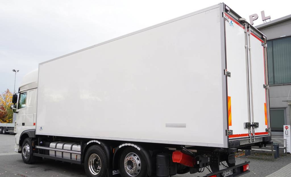 DAF XF 450 6×2 E6 / Refrigerator Lacapitaine / ATP/FRC to 2027 / 18 pallets - Камион ладилник: слика 5 DAF XF 450 6×2 E6 / Refrigerator Lacapitaine / ATP/FRC to 2027 / 18 pallets - Камион ладилник: слика 5
