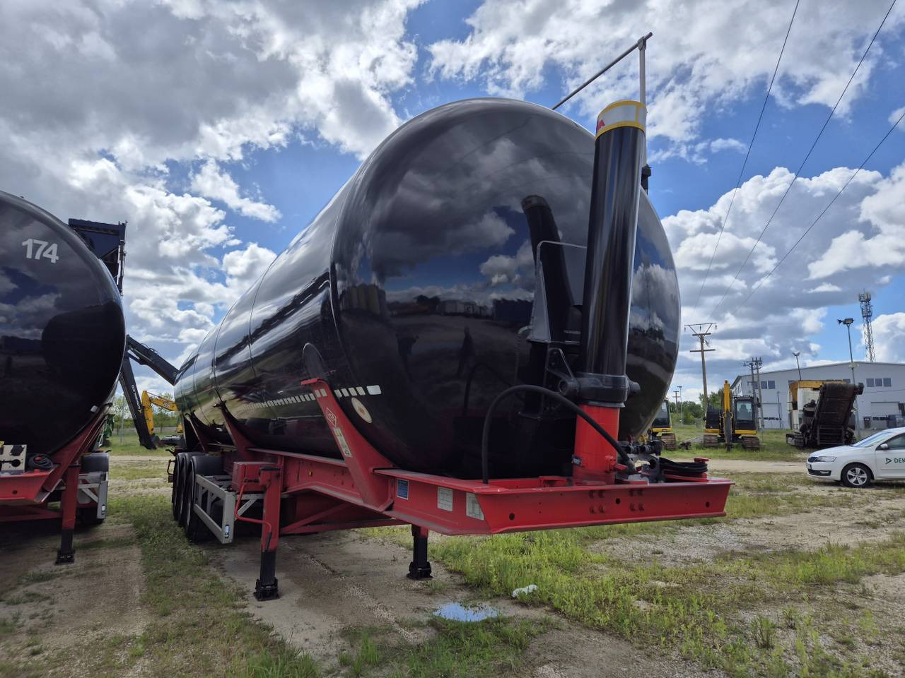 FELDBINDER KIP 66.3 Silo tank / 66 m3 / 2022 / 10 units - Полуприколка силос: слика 3 FELDBINDER KIP 66.3 Silo tank / 66 m3 / 2022 / 10 units - Полуприколка силос: слика 3