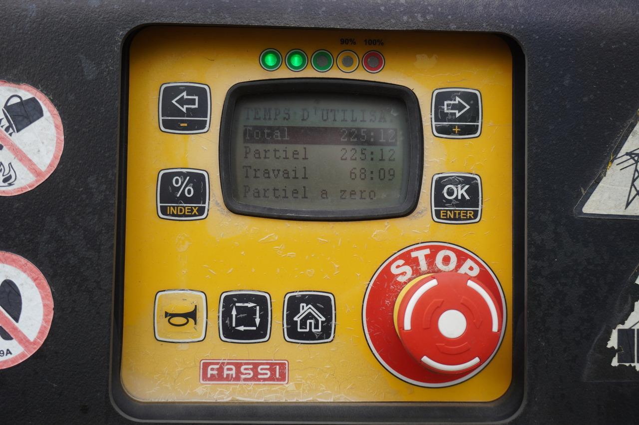 IVECO STRALIS 19.310 E6 / Flatbed 19 EPAL / FASSI F135 / 225 MTH! / 5.7 T - Камион со платформа, Камион со кран: слика 2 IVECO STRALIS 19.310 E6 / Flatbed 19 EPAL / FASSI F135 / 225 MTH! / 5.7 T - Камион со платформа, Камион со кран: слика 2