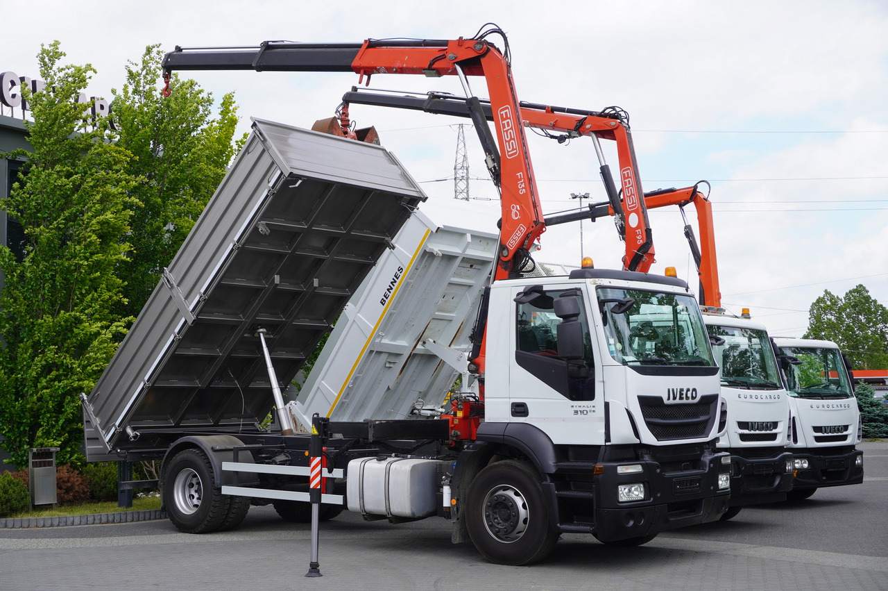 IVECO Stralis 310 E6 / NEW 3-sided tipper / Fassi F135 crane with remote control - Камион со кран: слика 2 IVECO Stralis 310 E6 / NEW 3-sided tipper / Fassi F135 crane with remote control - Камион со кран: слика 2