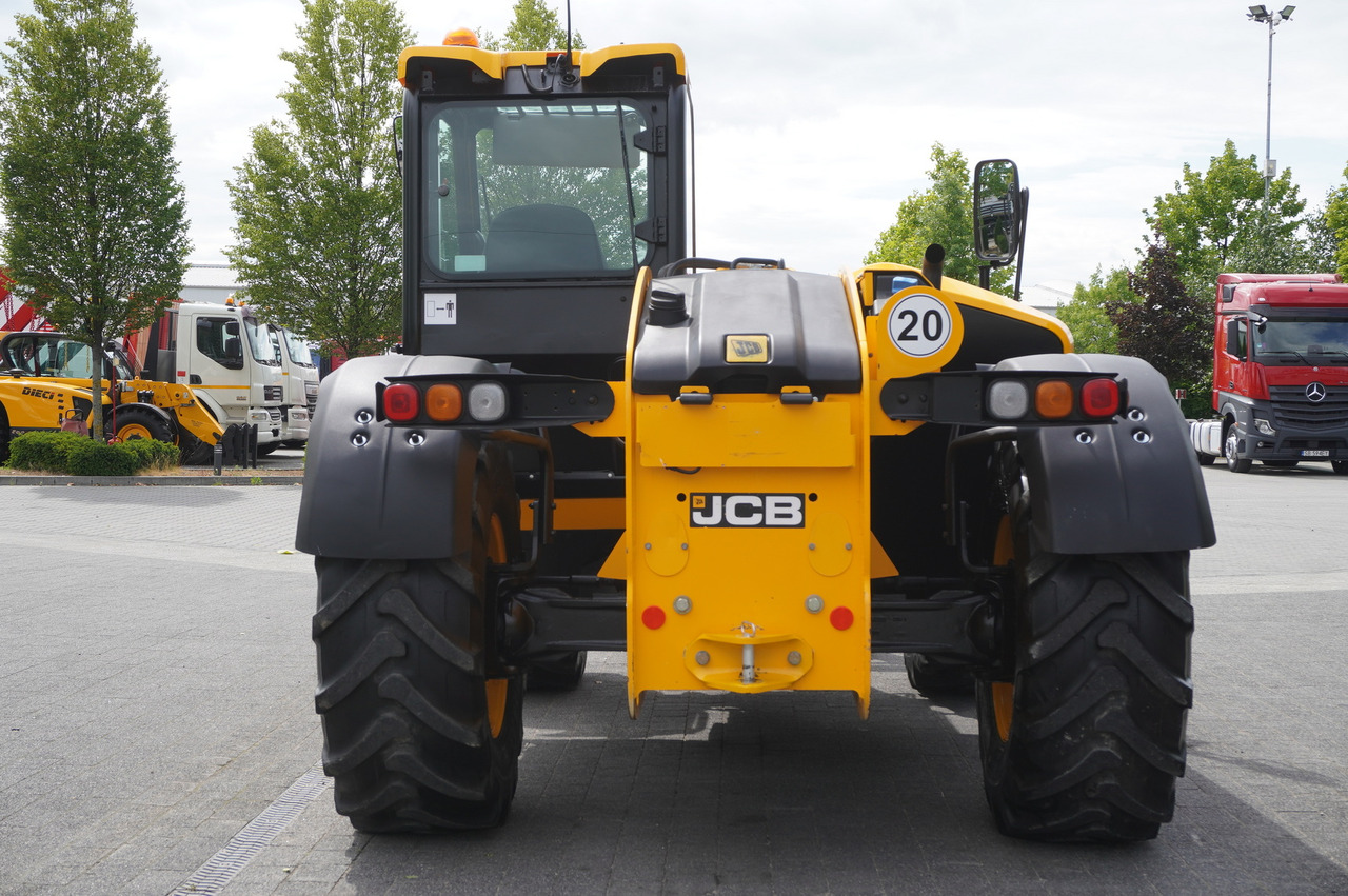JCB 526-56 AGRI Plus / 5.6 m telescopic loader / joystick - Телескопски натоварувач на тркала: слика 4 JCB 526-56 AGRI Plus / 5.6 m telescopic loader / joystick - Телескопски натоварувач на тркала: слика 4