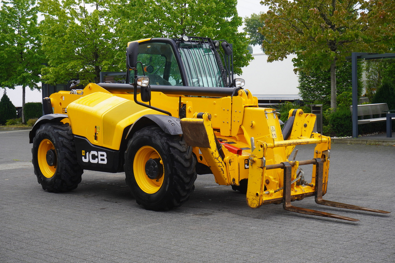 JCB 535-125 / 1500 MTH! / reach 12.5 m / 2021 / 3.5 t - Телескопски натоварувач на тркала: слика 5 JCB 535-125 / 1500 MTH! / reach 12.5 m / 2021 / 3.5 t - Телескопски натоварувач на тркала: слика 5