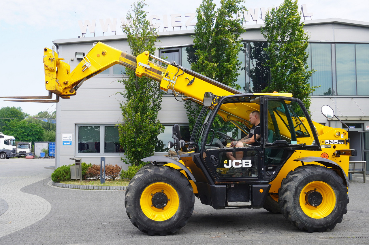 JCB 535-95 / 3.5 T / range 9.5 m / joystick / 2021 - Телескопски ракувач: слика 2 JCB 535-95 / 3.5 T / range 9.5 m / joystick / 2021 - Телескопски ракувач: слика 2