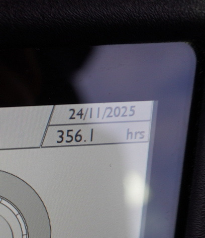 JCB JCB 4CX PRO / 350 MTH!!! / 2023 / joysticks - Ровокопач: слика 2 JCB JCB 4CX PRO / 350 MTH!!! / 2023 / joysticks - Ровокопач: слика 2