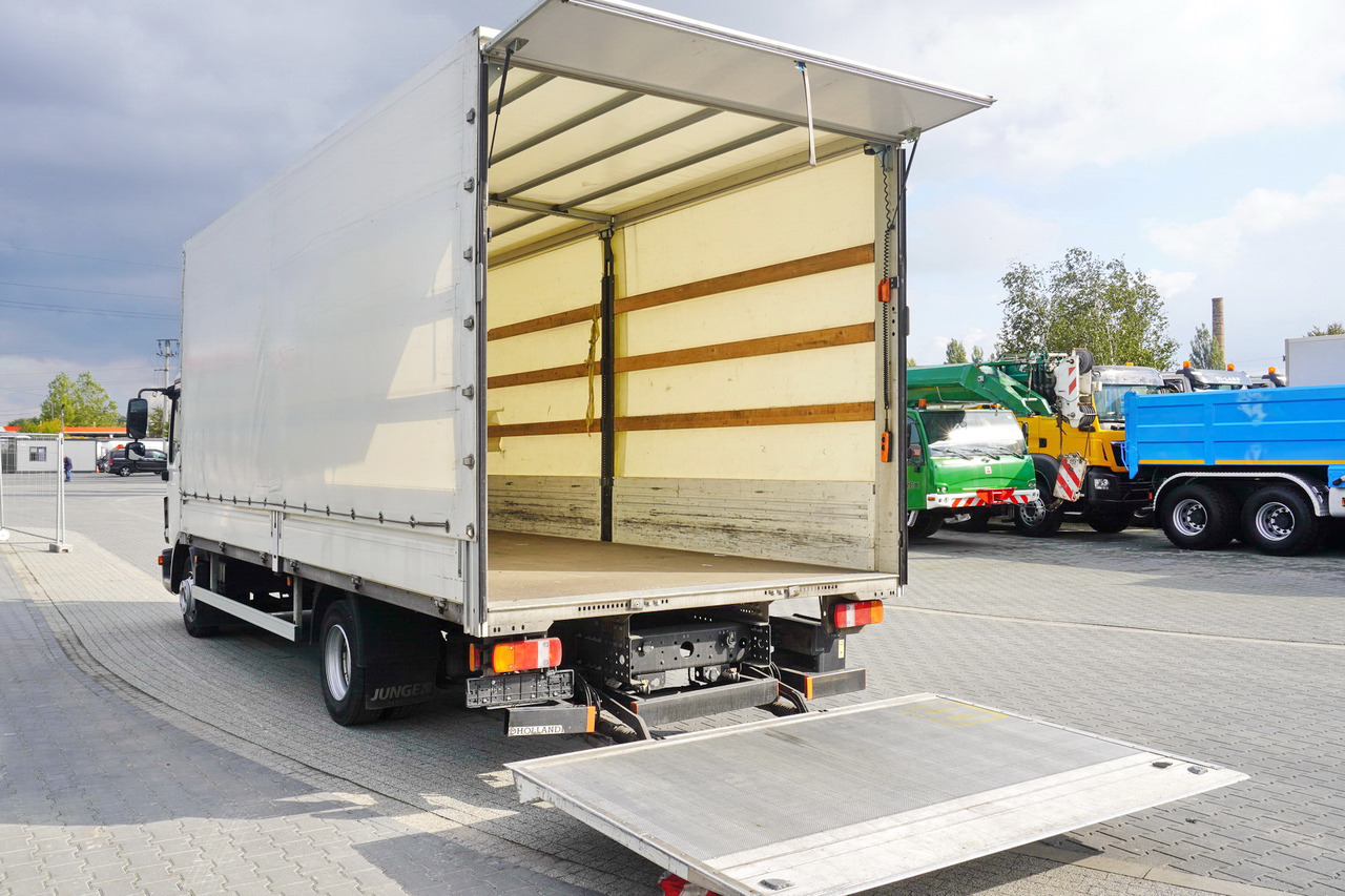JUNGE Tarpaulin body + lift Dhollandia 1000 kg - Заменски сандак со церада: слика 1 JUNGE Tarpaulin body + lift Dhollandia 1000 kg - Заменски сандак со церада: слика 1