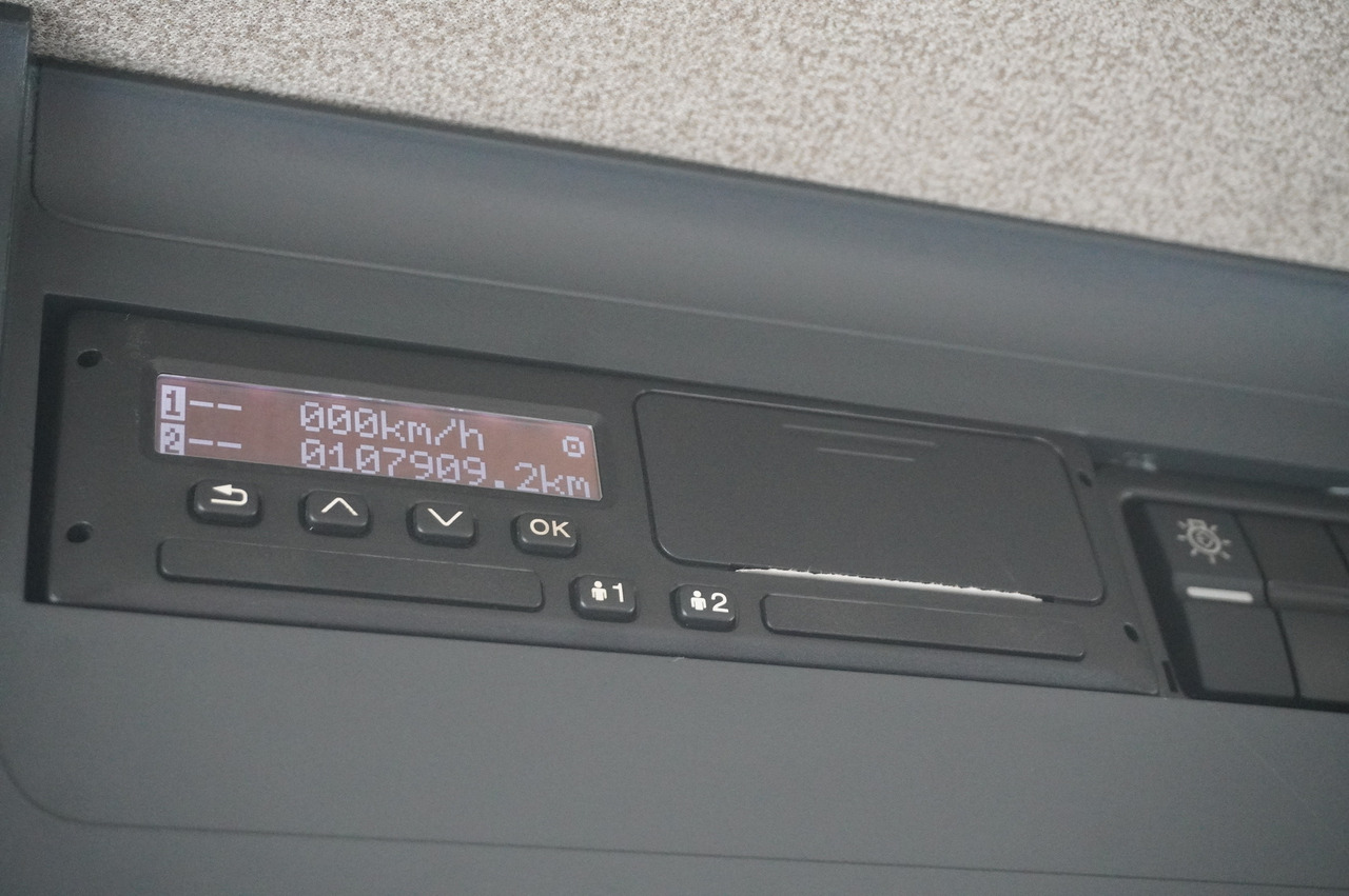 MAN TGL 12.190 / CHEREAU Refrigerator 18 PAL multitemperature / Thermoking T-1200R / 100,000 km - Камион ладилник: слика 2 MAN TGL 12.190 / CHEREAU Refrigerator 18 PAL multitemperature / Thermoking T-1200R / 100,000 km - Камион ладилник: слика 2