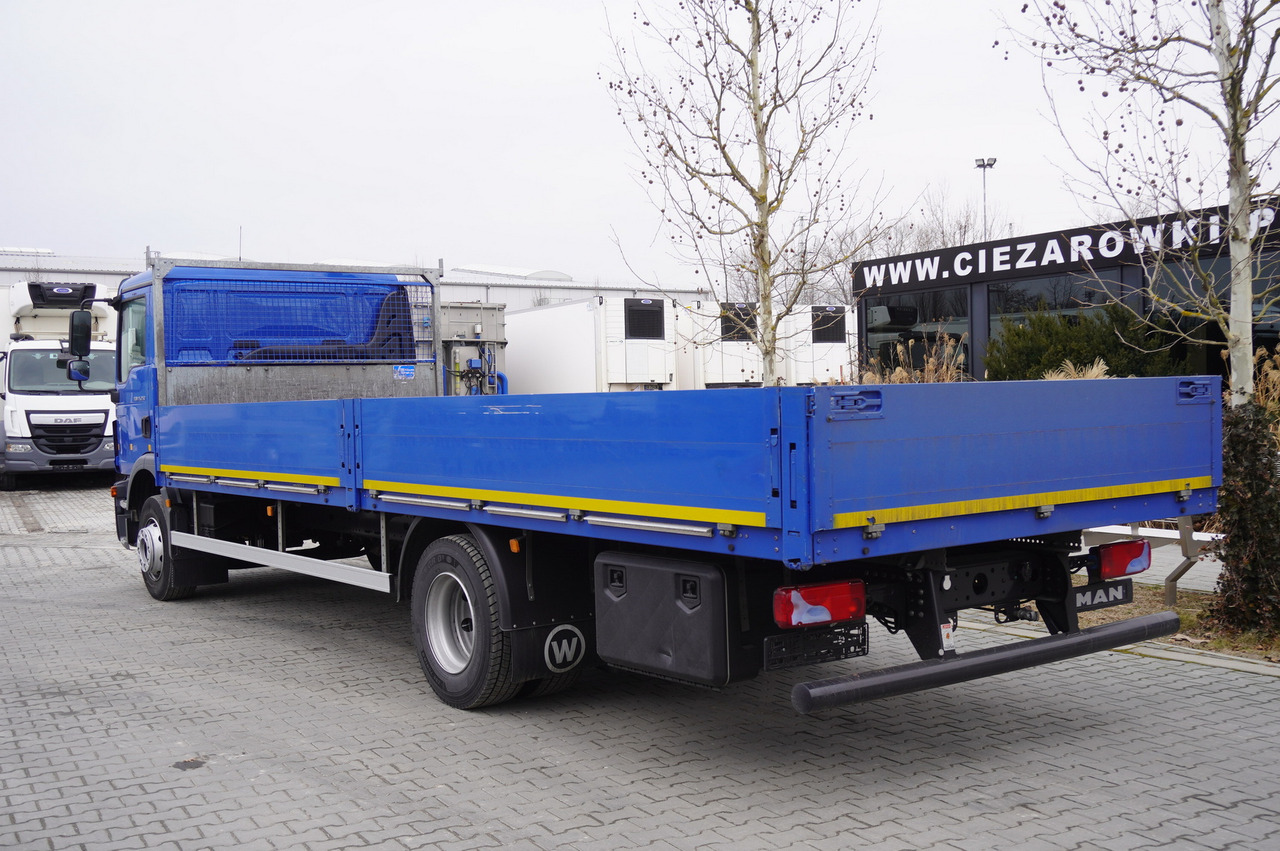 MAN TGM 15.250 / 160,000 km! / 2021 / Flatbed 18 EPAL / 8.8 t capacity - Камион со платформа: слика 3 MAN TGM 15.250 / 160,000 km! / 2021 / Flatbed 18 EPAL / 8.8 t capacity - Камион со платформа: слика 3