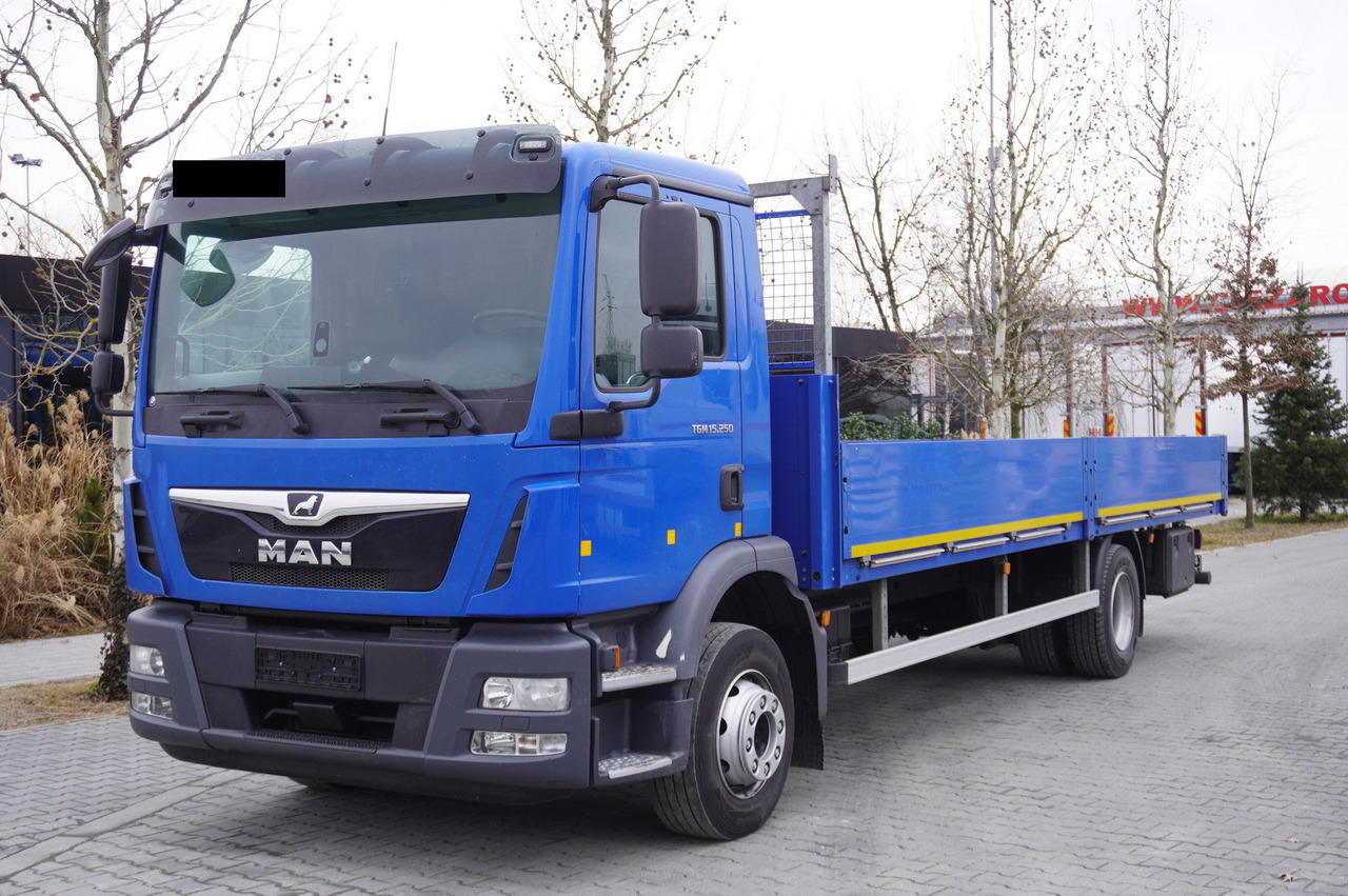 MAN TGM 15.250 / 160,000 km! / 2021 / Flatbed 18 EPAL / 8.8 t capacity - Камион со платформа: слика 1 MAN TGM 15.250 / 160,000 km! / 2021 / Flatbed 18 EPAL / 8.8 t capacity - Камион со платформа: слика 1