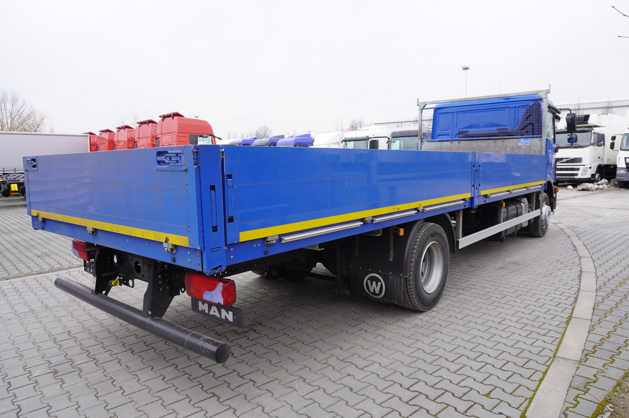 MAN TGM 15.250 / 160,000 km! / 2021 / Flatbed 18 EPAL / 8.8 t capacity - Камион со платформа: слика 5 MAN TGM 15.250 / 160,000 km! / 2021 / Flatbed 18 EPAL / 8.8 t capacity - Камион со платформа: слика 5