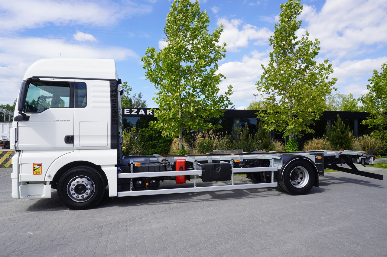 MAN TGX 18.430 / BDF 7.5 m / sleeping cab / 2021 - Транспортер на контејнер/ Камион со променливо тело: слика 2 MAN TGX 18.430 / BDF 7.5 m / sleeping cab / 2021 - Транспортер на контејнер/ Камион со променливо тело: слика 2