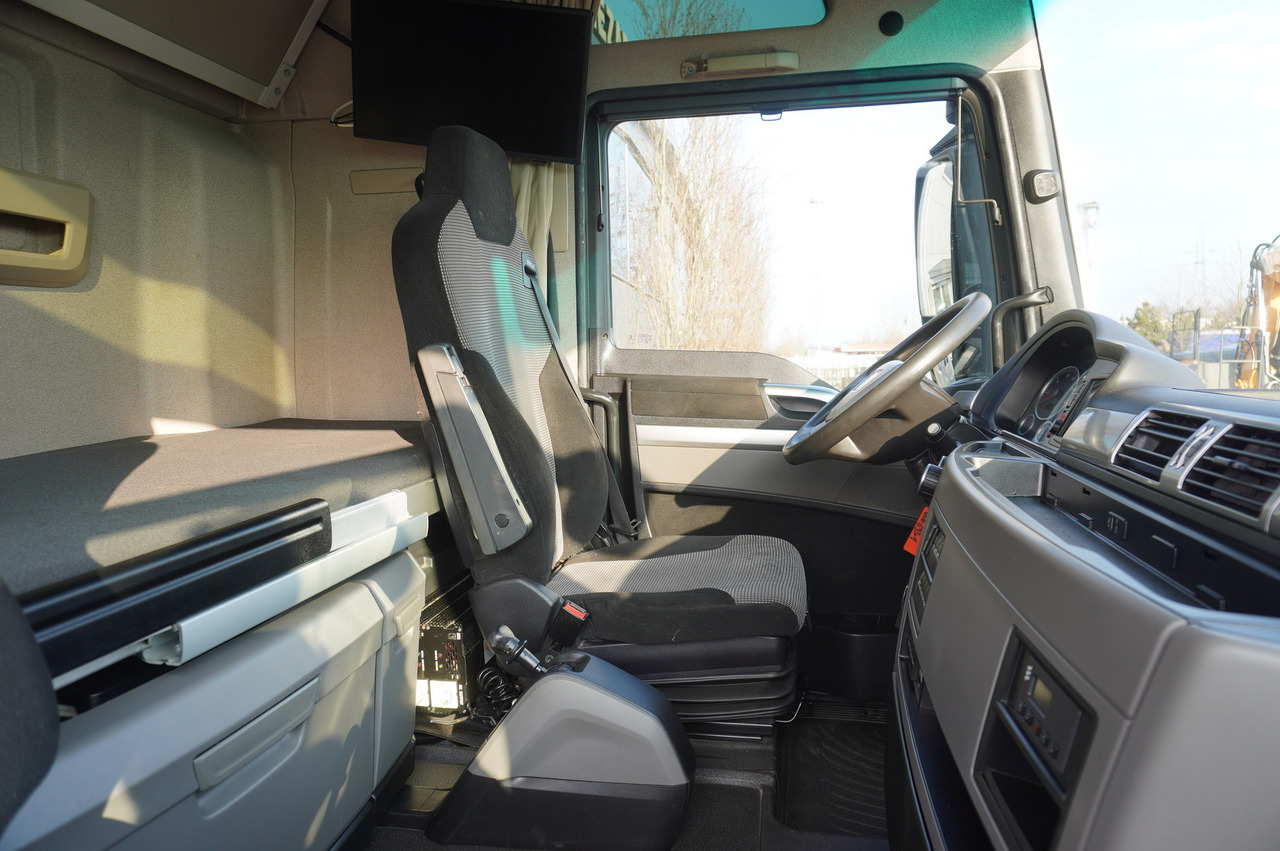 Камион со кран MAN TGX 35.580 E6 8x4/4 - 8.8m chassis frame: слика 30 Камион со кран MAN TGX 35.580 E6 8x4/4 - 8.8m chassis frame: слика 30