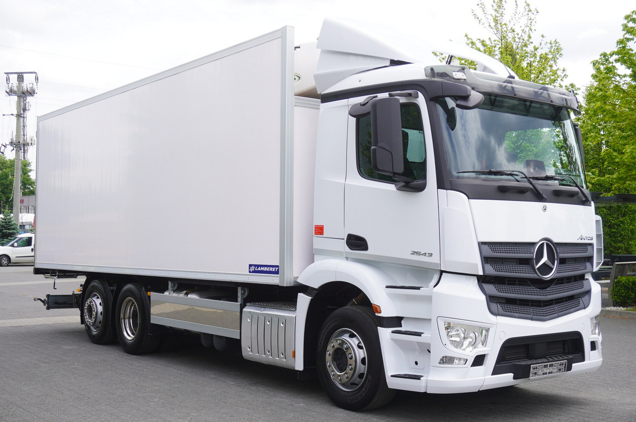 MERCEDES-BENZ 2543 / NEW Lamberet refrigerator/ 160 tho. km / steered 3rd axle - Камион ладилник: слика 2 MERCEDES-BENZ 2543 / NEW Lamberet refrigerator/ 160 tho. km / steered 3rd axle - Камион ладилник: слика 2