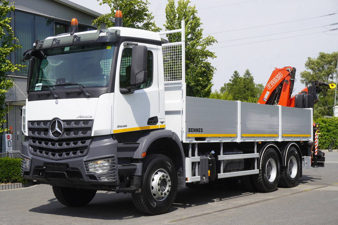 MERCEDES-BENZ AROCS 2636 Flatbed / HDS FASSI F175 7.7 T / 150,000 km - Камион со кран: слика 3 MERCEDES-BENZ AROCS 2636 Flatbed / HDS FASSI F175 7.7 T / 150,000 km - Камион со кран: слика 3