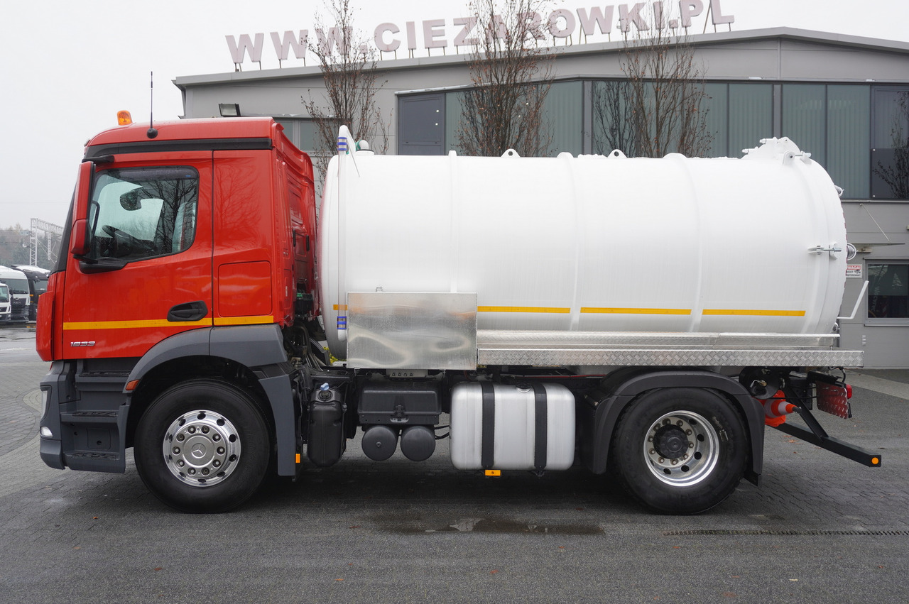 MERCEDES-BENZ Actros 1833 / 260 tho. km / NEW septic tank 11000 l - Камион цистерна: слика 2 MERCEDES-BENZ Actros 1833 / 260 tho. km / NEW septic tank 11000 l - Камион цистерна: слика 2