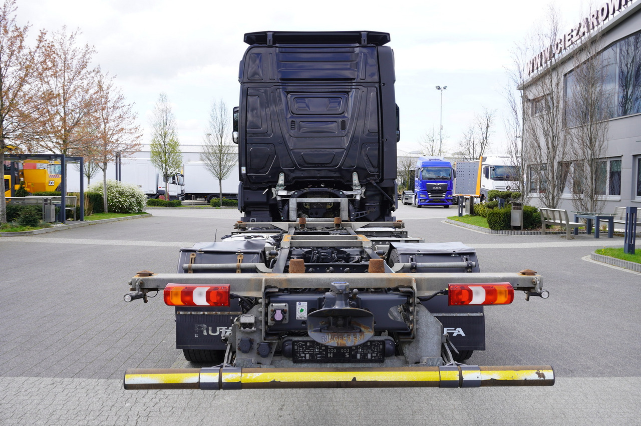 MERCEDES-BENZ Actros 1840 E6 4x2 / Lounge chair BDF - Камион со кабинска шасија: слика 5 MERCEDES-BENZ Actros 1840 E6 4x2 / Lounge chair BDF - Камион со кабинска шасија: слика 5