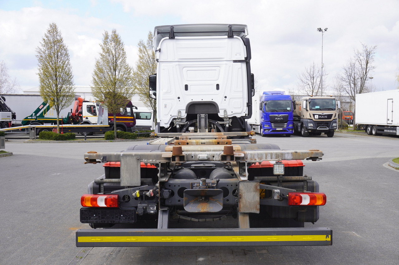 MERCEDES-BENZ Actros 2545 6x2 MP5 / Full ADR / BDF - Транспортер на контејнер/ Камион со променливо тело: слика 4 MERCEDES-BENZ Actros 2545 6x2 MP5 / Full ADR / BDF - Транспортер на контејнер/ Камион со променливо тело: слика 4