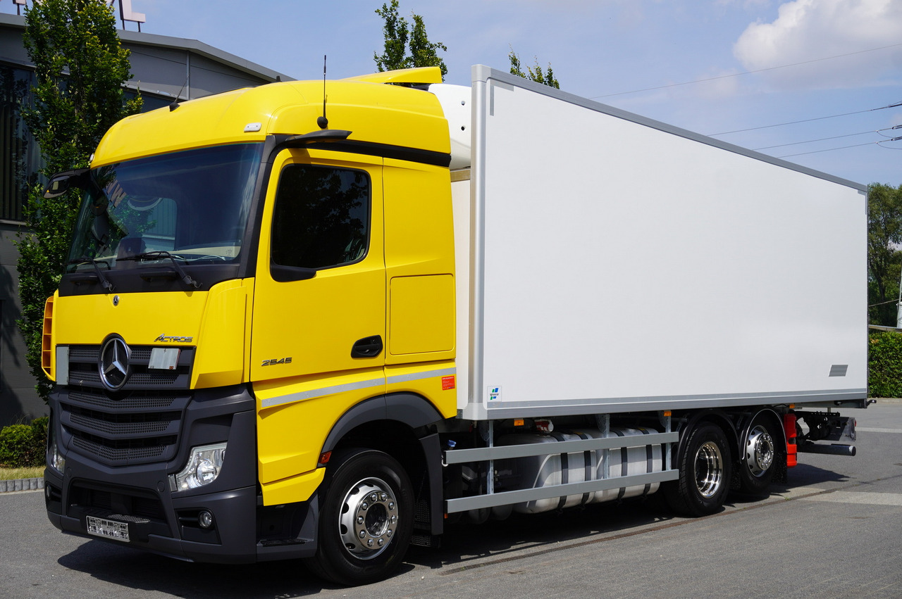 MERCEDES-BENZ Actros 2545 MP5 6×2 E6 / NEW Igloocar refrigerator / 19 pallets - Камион ладилник: слика 1 MERCEDES-BENZ Actros 2545 MP5 6×2 E6 / NEW Igloocar refrigerator / 19 pallets - Камион ладилник: слика 1