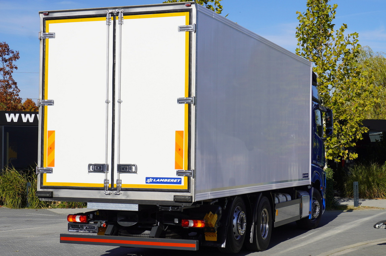 MERCEDES-BENZ Actros 2548 E6 / GIGA / Cab Lounge chair / Lamberet Refrigerator / Carrier Supra 950 - Камион ладилник: слика 3 MERCEDES-BENZ Actros 2548 E6 / GIGA / Cab Lounge chair / Lamberet Refrigerator / Carrier Supra 950 - Камион ладилник: слика 3