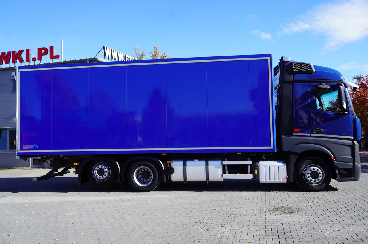 MERCEDES-BENZ Actros 2548 MP5 6×2 / Schmitz 19 EPAL refrigerator / 2023 - Камион ладилник: слика 2 MERCEDES-BENZ Actros 2548 MP5 6×2 / Schmitz 19 EPAL refrigerator / 2023 - Камион ладилник: слика 2