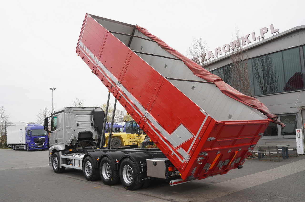 MERCEDES-BENZ Actros 3563 8x4 / Tipper for grain 20 t load capacity - Камион со платформа: слика 5 MERCEDES-BENZ Actros 3563 8x4 / Tipper for grain 20 t load capacity - Камион со платформа: слика 5