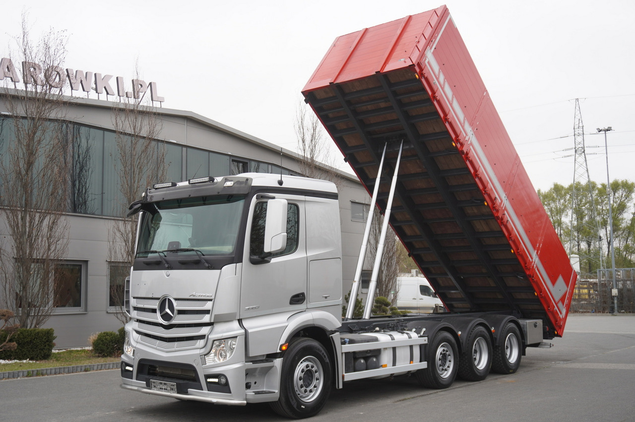 MERCEDES-BENZ Actros 3563 8x4 / Tipper for grain 20 t load capacity - Камион со платформа: слика 1 MERCEDES-BENZ Actros 3563 8x4 / Tipper for grain 20 t load capacity - Камион со платформа: слика 1