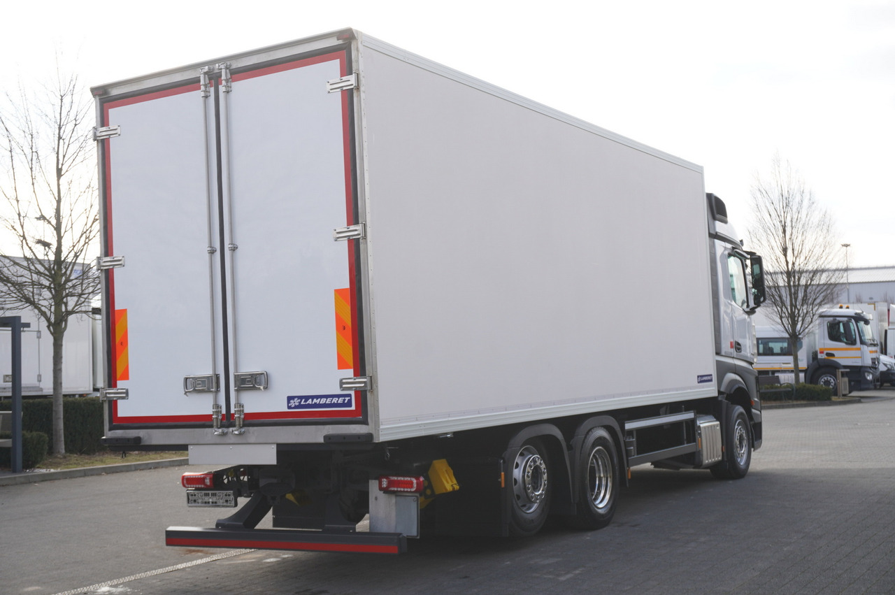 MERCEDES-BENZ Actros L 2545 / NEW Lamberet refrigerator / 2023 / 140 tho. km - Камион ладилник: слика 4 MERCEDES-BENZ Actros L 2545 / NEW Lamberet refrigerator / 2023 / 140 tho. km - Камион ладилник: слика 4