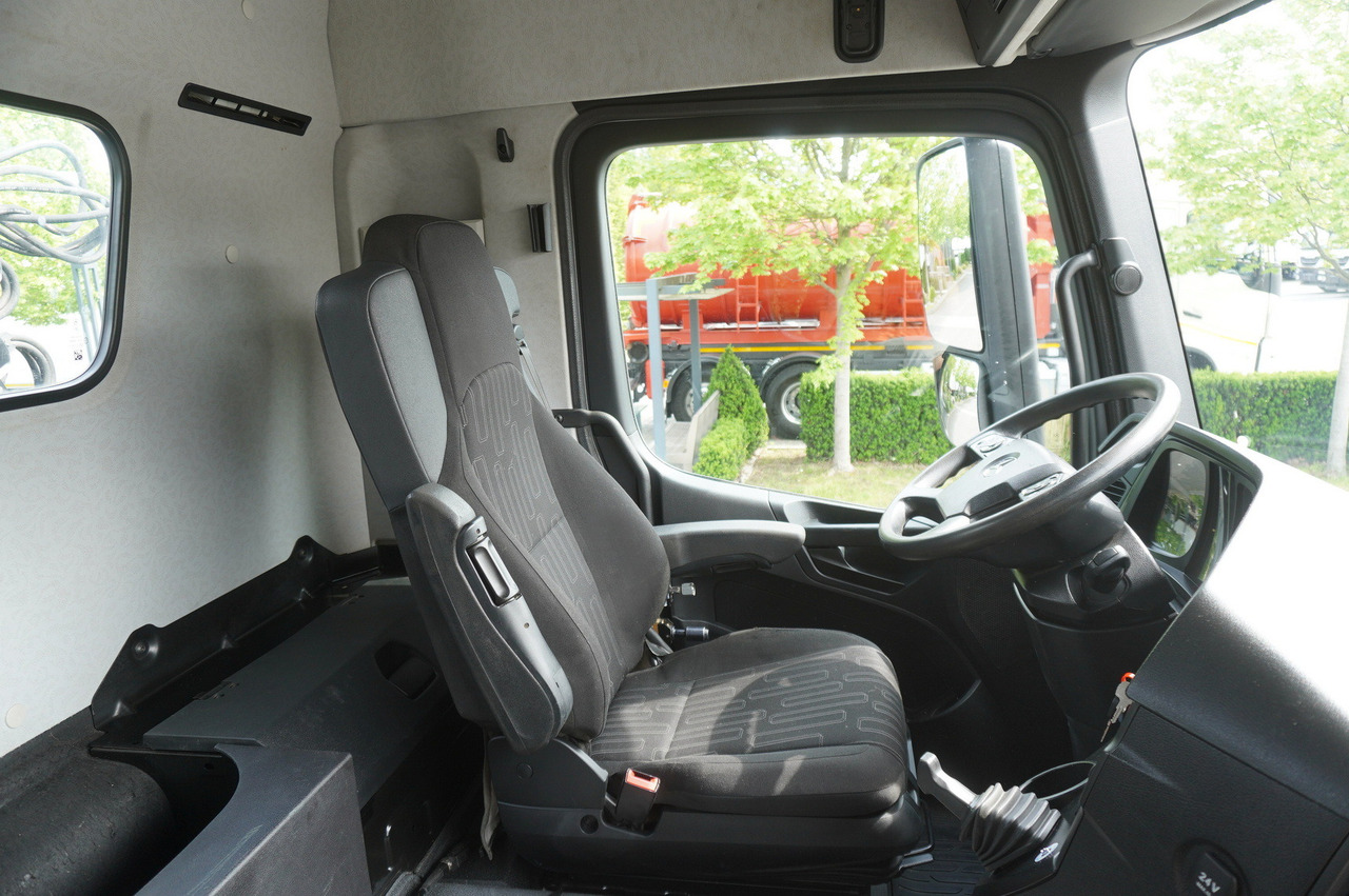 Кипер, Камион со кран MERCEDES-BENZ Arocs 1833 / 87,000 km!!! / Hds HIAB X-DUO 128 B-2 / three-sided tipper: слика 28