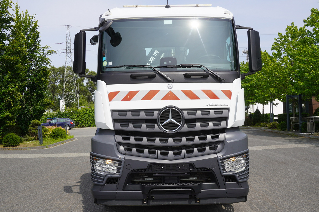 Кипер, Камион со кран MERCEDES-BENZ Arocs 1833 / 87,000 km!!! / Hds HIAB X-DUO 128 B-2 / three-sided tipper: слика 9