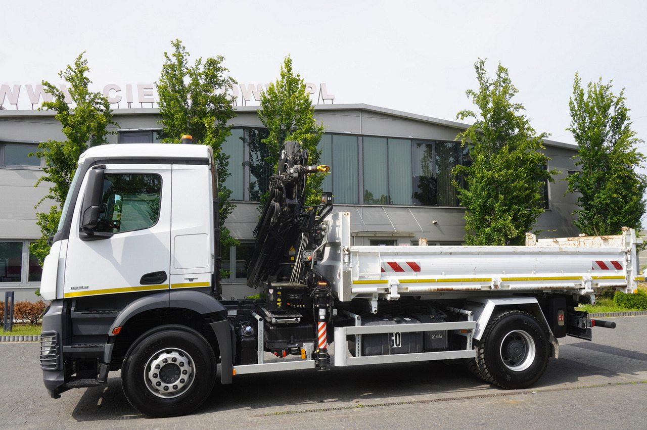 MERCEDES-BENZ Arocs 1833 / 87,000 km!!! / Hds HIAB X-DUO 128 B-2 / three-sided tipper - Камион со кран, Камион со кран: слика 5 MERCEDES-BENZ Arocs 1833 / 87,000 km!!! / Hds HIAB X-DUO 128 B-2 / three-sided tipper - Камион со кран, Камион со кран: слика 5