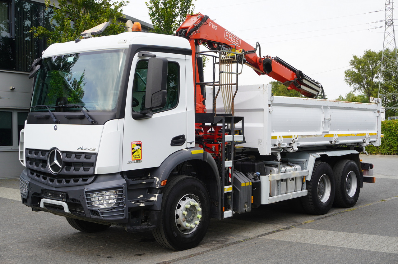 MERCEDES-BENZ Arocs 2636 / 6x4 / HDS Fassi / 3-Way Tipper / Bortmatic - Кипер, Камион со кран: слика 4 MERCEDES-BENZ Arocs 2636 / 6x4 / HDS Fassi / 3-Way Tipper / Bortmatic - Кипер, Камион со кран: слика 4
