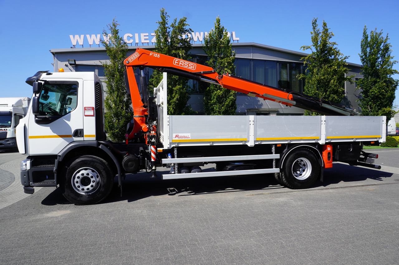 RENAULT C280 DTI 8 / FASSI crane 5.6 T / range 8 m / Flatbed 15 EPAL - Камион со платформа, Камион со кран: слика 2 RENAULT C280 DTI 8 / FASSI crane 5.6 T / range 8 m / Flatbed 15 EPAL - Камион со платформа, Камион со кран: слика 2