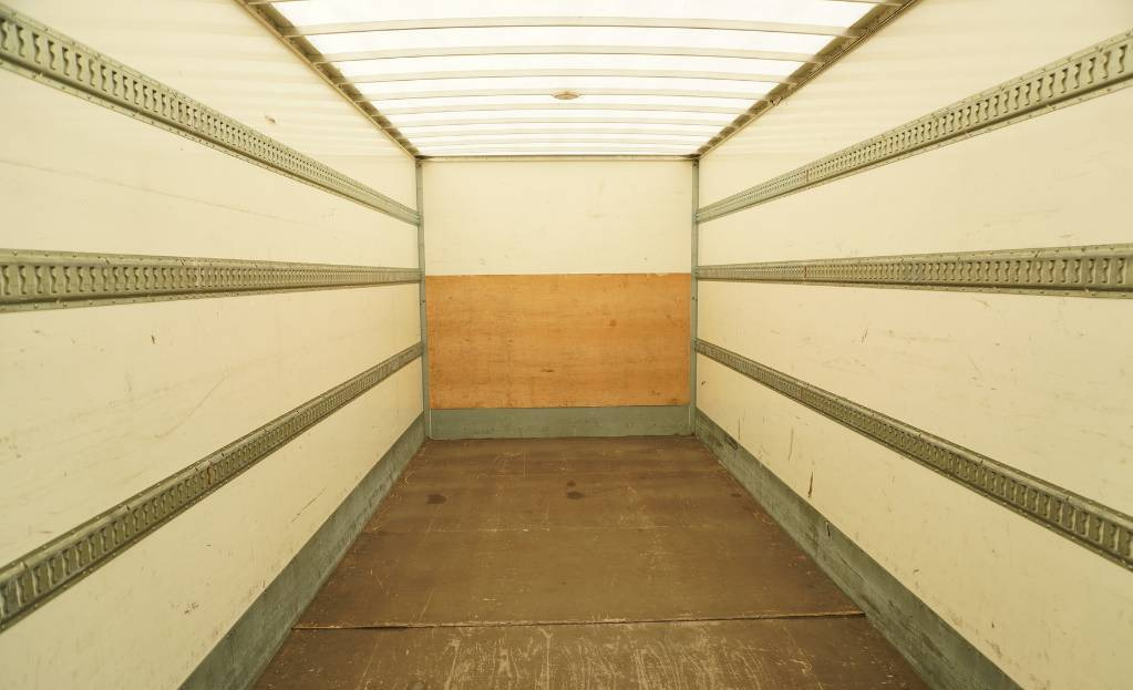 RENAULT D12 E6 / Container 18 pallets / tail lift - Камион сандучар: слика 5 RENAULT D12 E6 / Container 18 pallets / tail lift - Камион сандучар: слика 5