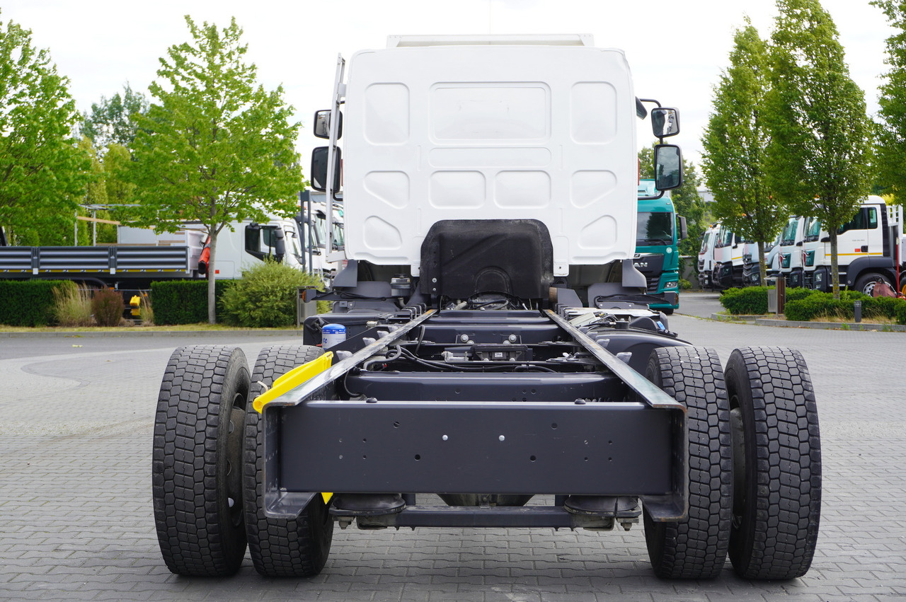 RENAULT D16 / Chassis 7.1 m / Differential lock - Камион со кабинска шасија: слика 4 RENAULT D16 / Chassis 7.1 m / Differential lock - Камион со кабинска шасија: слика 4