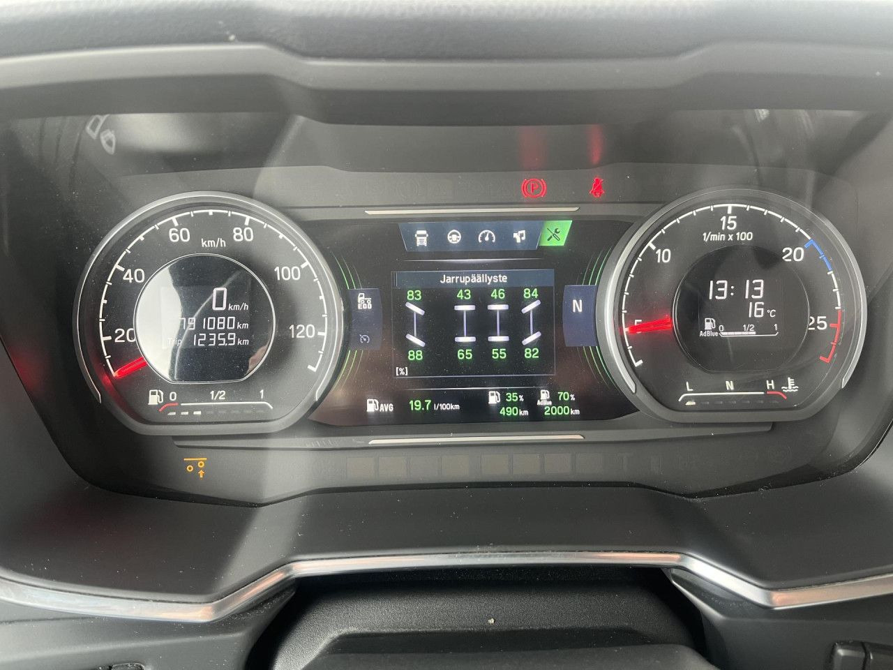 Камион со кран SCANIA R560 B8x4*4 / Chassis / sleeper cab / Power take-off: слика 13