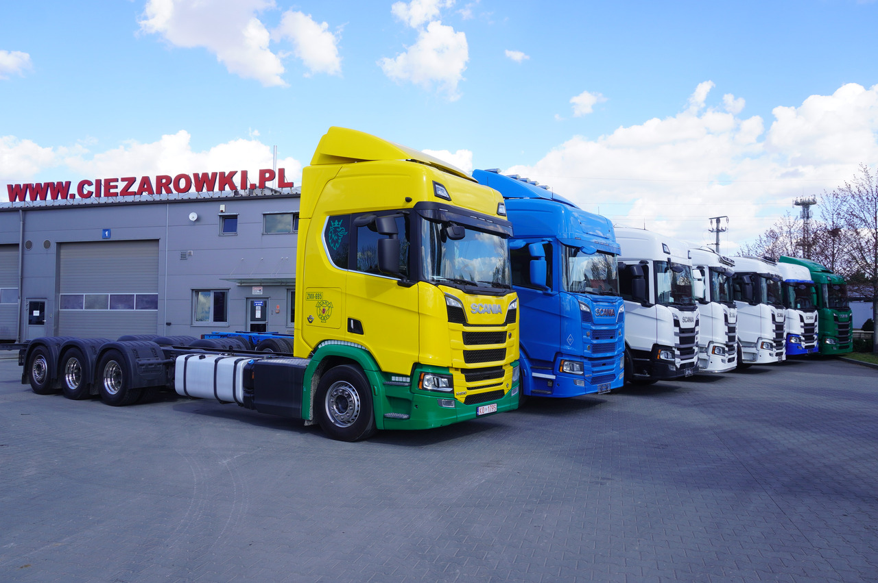 SCANIA R650 V8 / 650 HP/ frame 8.8 m / steered 4th axis / 20 units - Камион со кран: слика 1 SCANIA R650 V8 / 650 HP/ frame 8.8 m / steered 4th axis / 20 units - Камион со кран: слика 1