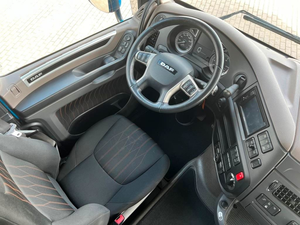 DAF XF 530 FT SSC Retarder Standklima Navigation - Камион влекач: слика 5 DAF XF 530 FT SSC Retarder Standklima Navigation - Камион влекач: слика 5