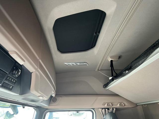 DAF XFn 480 FT Intarder 2xTank 1.105 L Vollspoiler - Камион влекач: слика 5 DAF XFn 480 FT Intarder 2xTank 1.105 L Vollspoiler - Камион влекач: слика 5